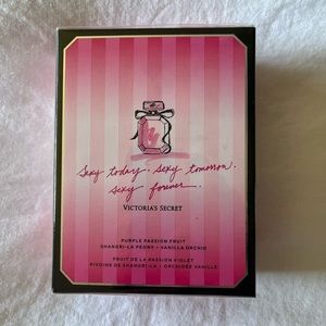 NIB Victoria’s Secret Bombshell perfume